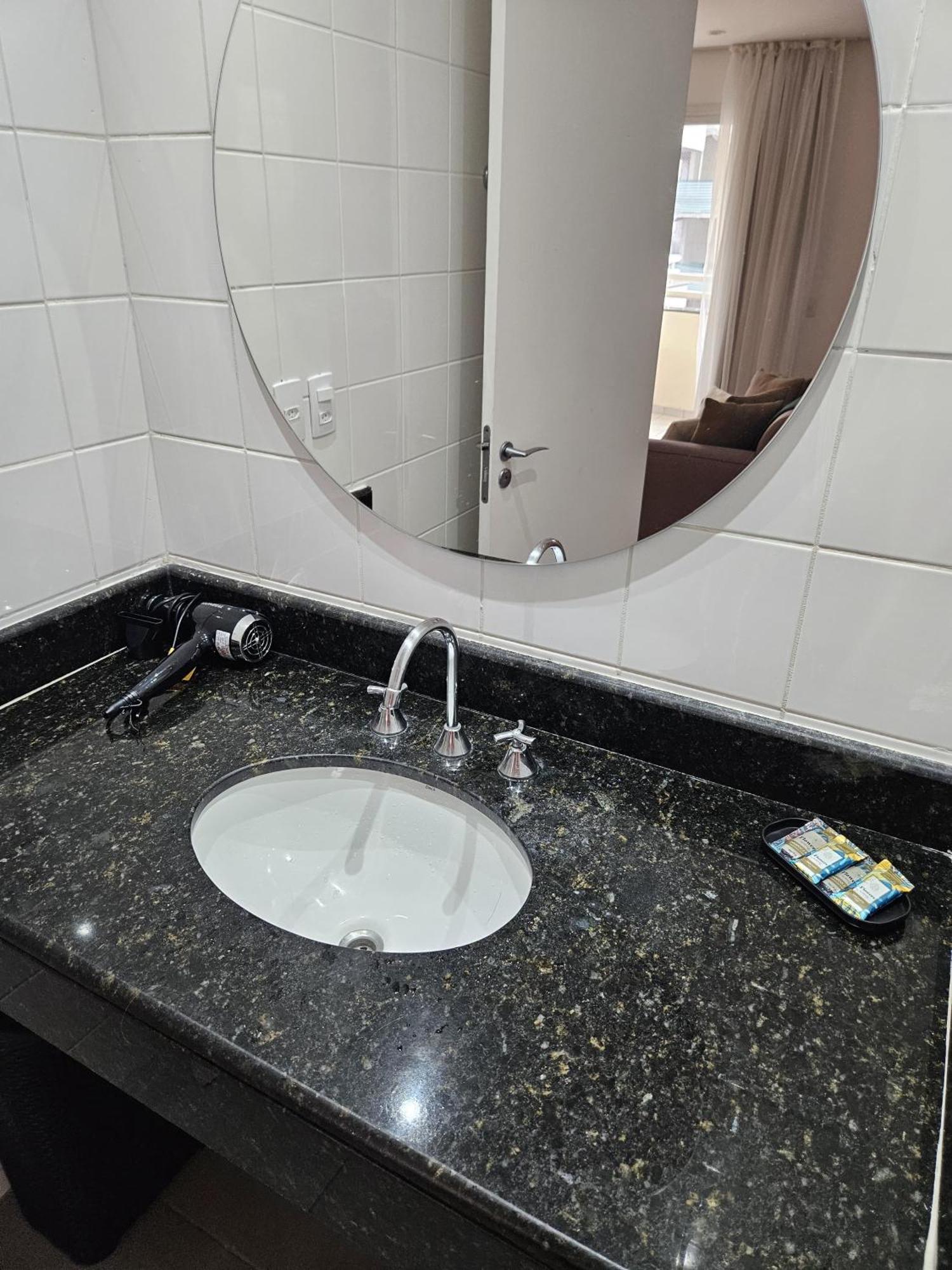 Edificio Saint Charbel Aparthotel เซาเปาโล ภายนอก รูปภาพ
