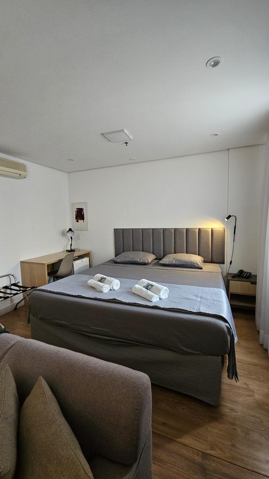Edificio Saint Charbel Aparthotel เซาเปาโล ภายนอก รูปภาพ